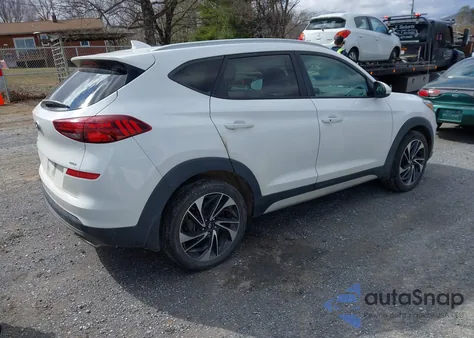2020 Hyundai Tucson Sport z USA, uszkodzony, nr VIN KM8J3CAL9LU196521